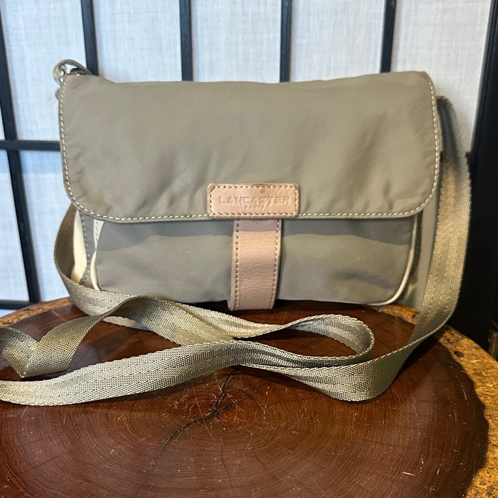 Lancaster Paris Crossbody Bag EUC Pockets